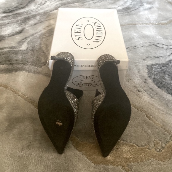 Steve Madden Rhinestone high heeled Mules - Picture 4 of 5